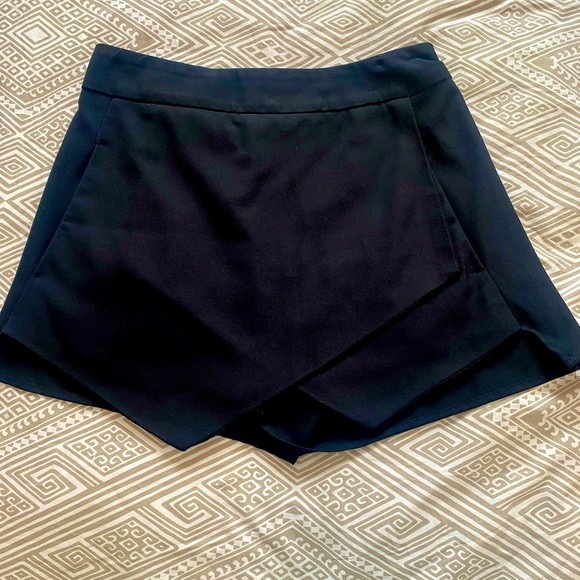 Faux Wrap Skort - Picture 3 of 4